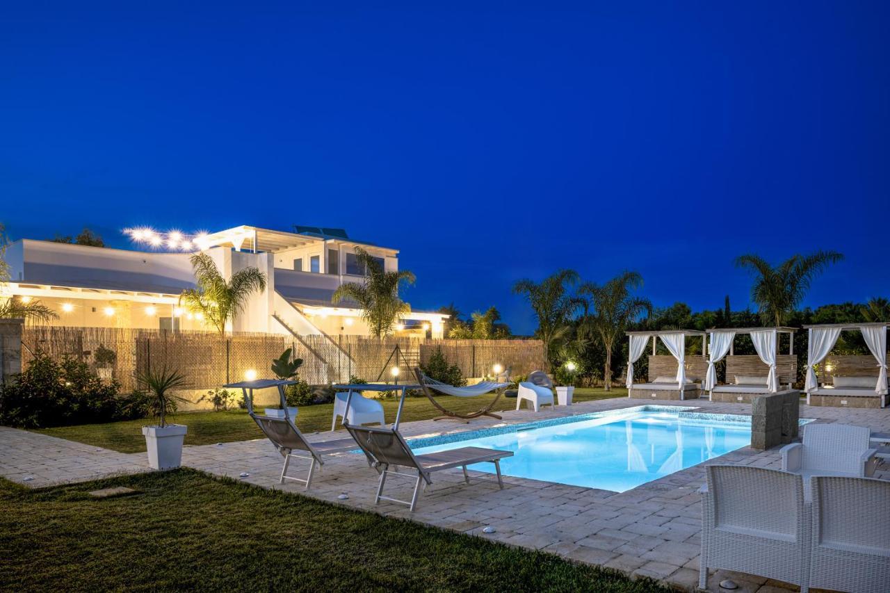 Resort Almaredamarra con piscina e idromassaggio sul mare Torre San Giovanni Ugento Esterno foto