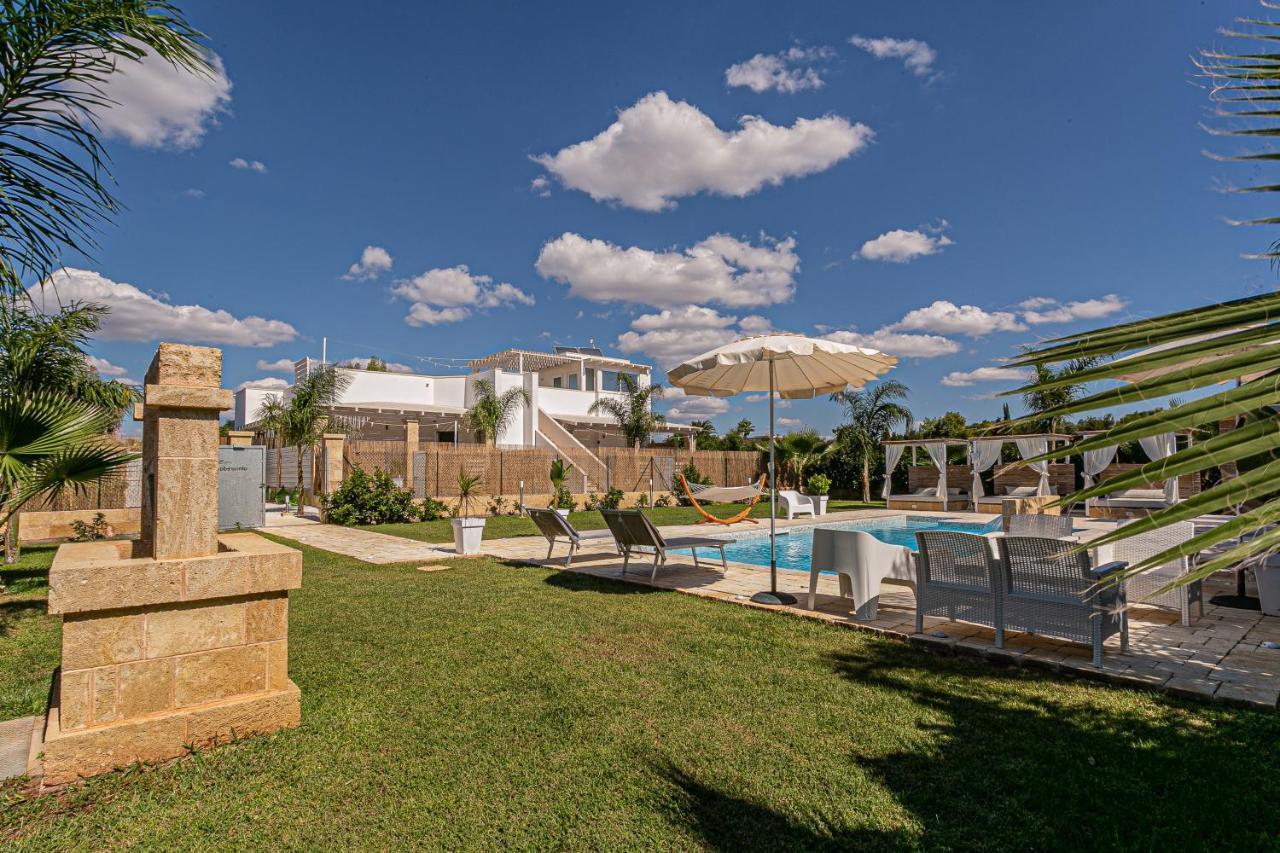 Resort Almaredamarra con piscina e idromassaggio sul mare Torre San Giovanni Ugento Esterno foto