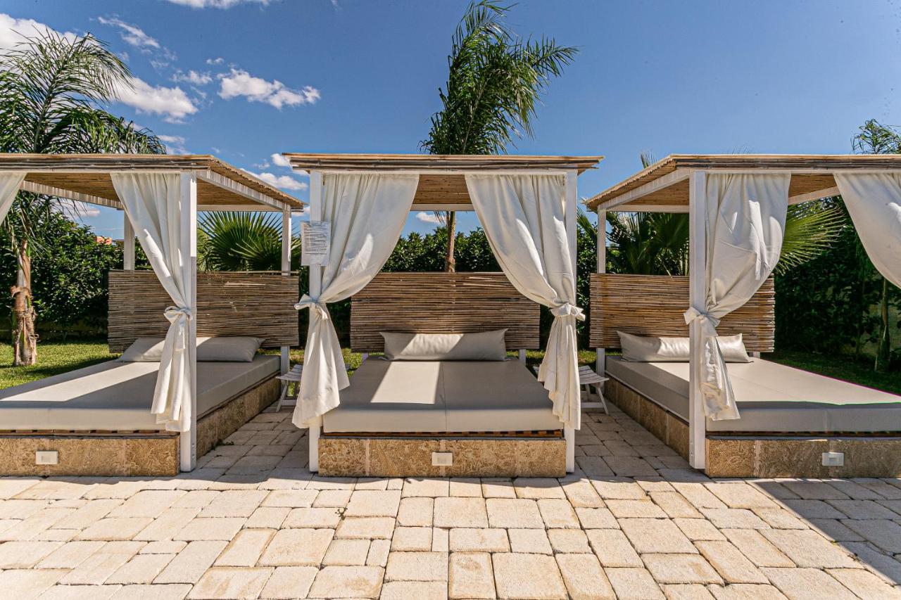 Resort Almaredamarra con piscina e idromassaggio sul mare Torre San Giovanni Ugento Esterno foto